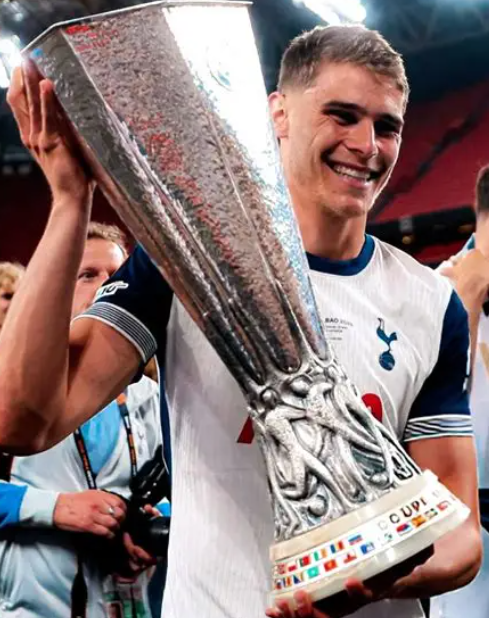 弗兰克战术革新显成效：热刺定位球体系蜕变获专业赞誉